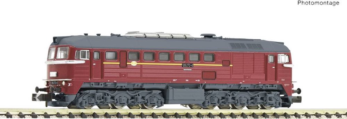   7360030 N diesellocomotief 120 272-0 van de DR