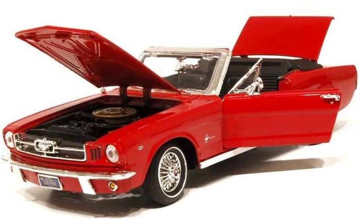 Ford Mustang 1964 1/2 - 1:18 - Motor Max
