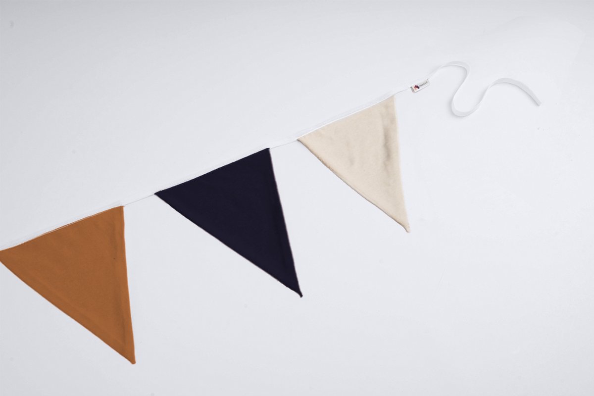 FraaiGaaf - Vlaggenlijn van stof met effen vlaggetjes - 2 meter - Donker Blauw, Bruin, Beige vlaggetjes slinger - verjaardag slinger - babykamer vlaggenlijn - stoffen slingers met vlaggetjes - vlag kinderkamer decoratie - handgemaakt en duurzaam