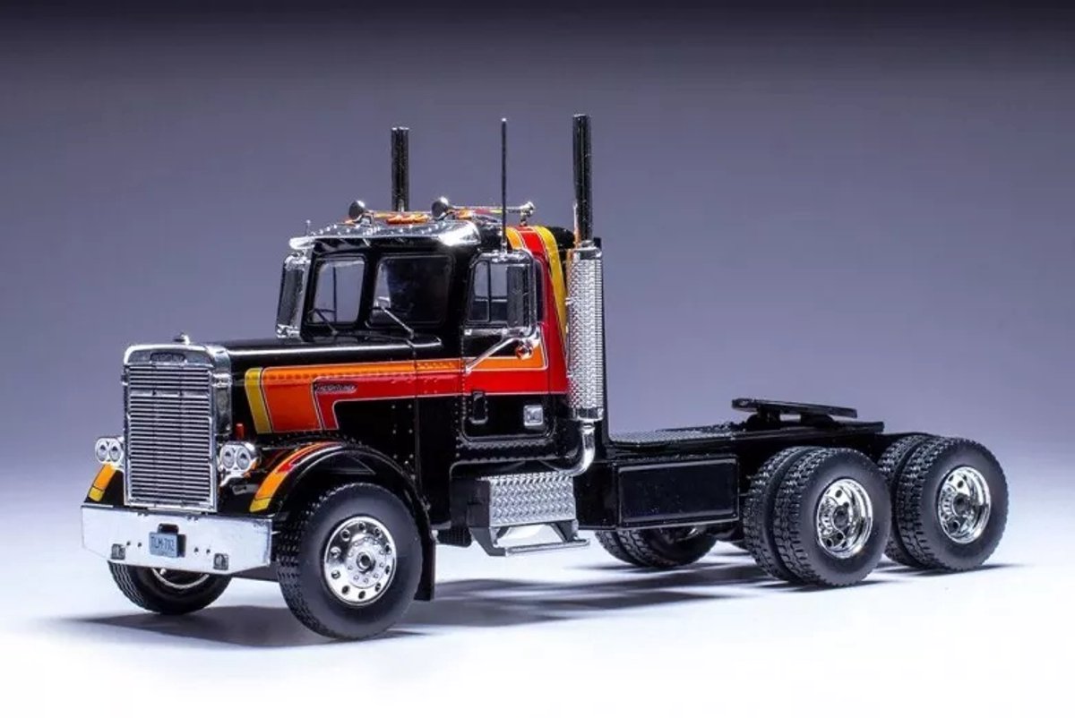 Freightliner FLC 120 64 T 1977 - 1:43 - IXO Models