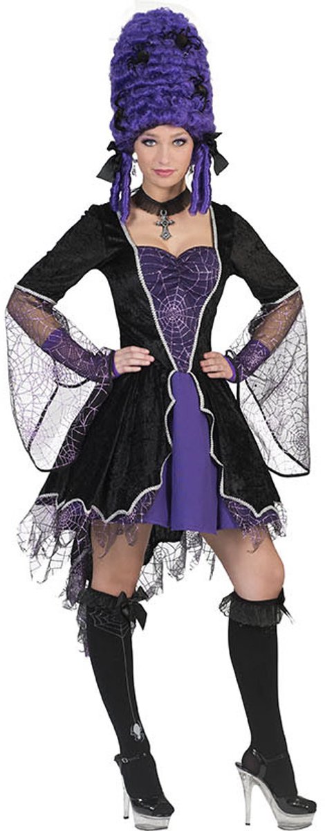 Zuigende Suzanne Vampier - Vrouw