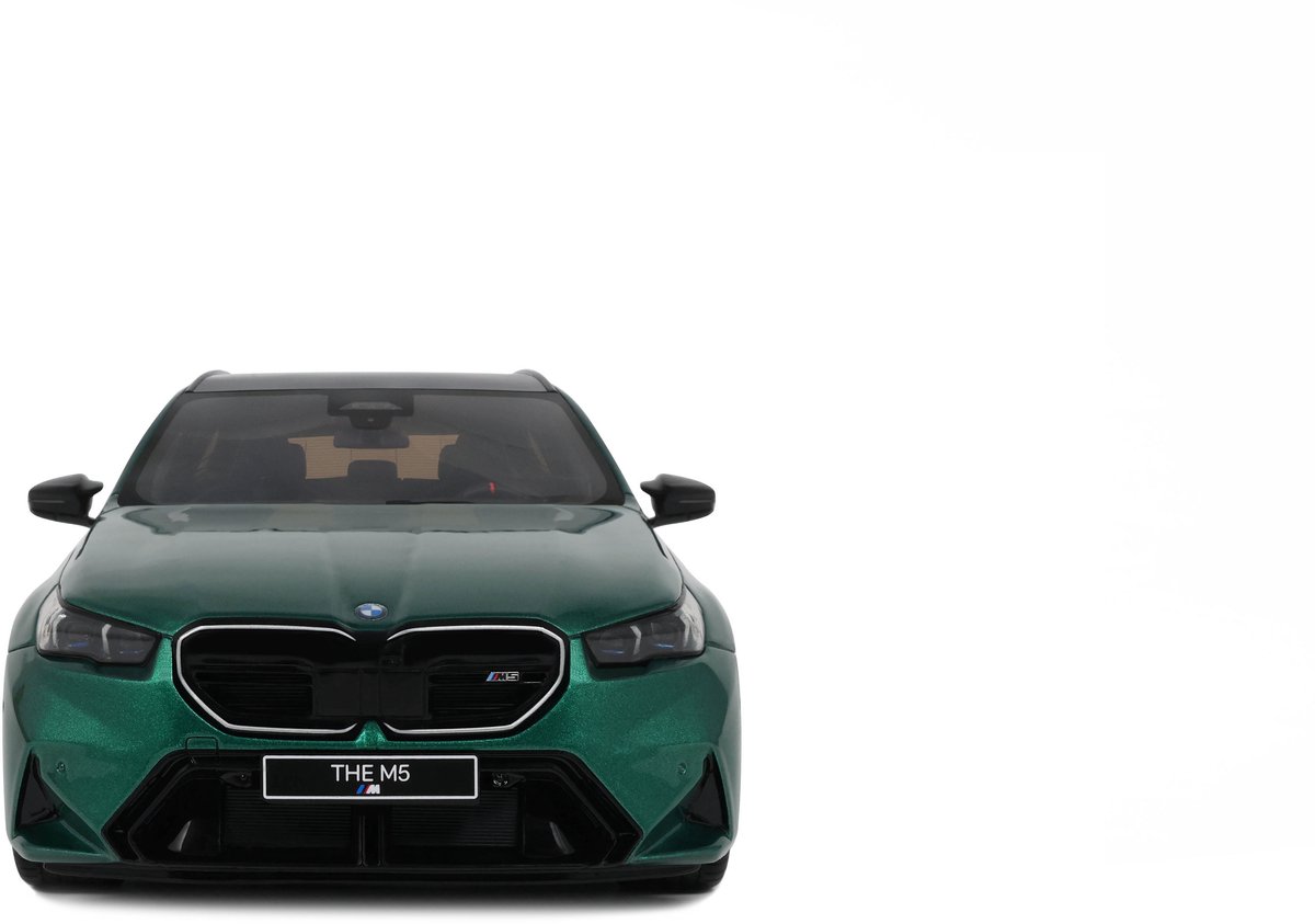 BMW M5 touring modelauto 1:18 GT Spirit GT509