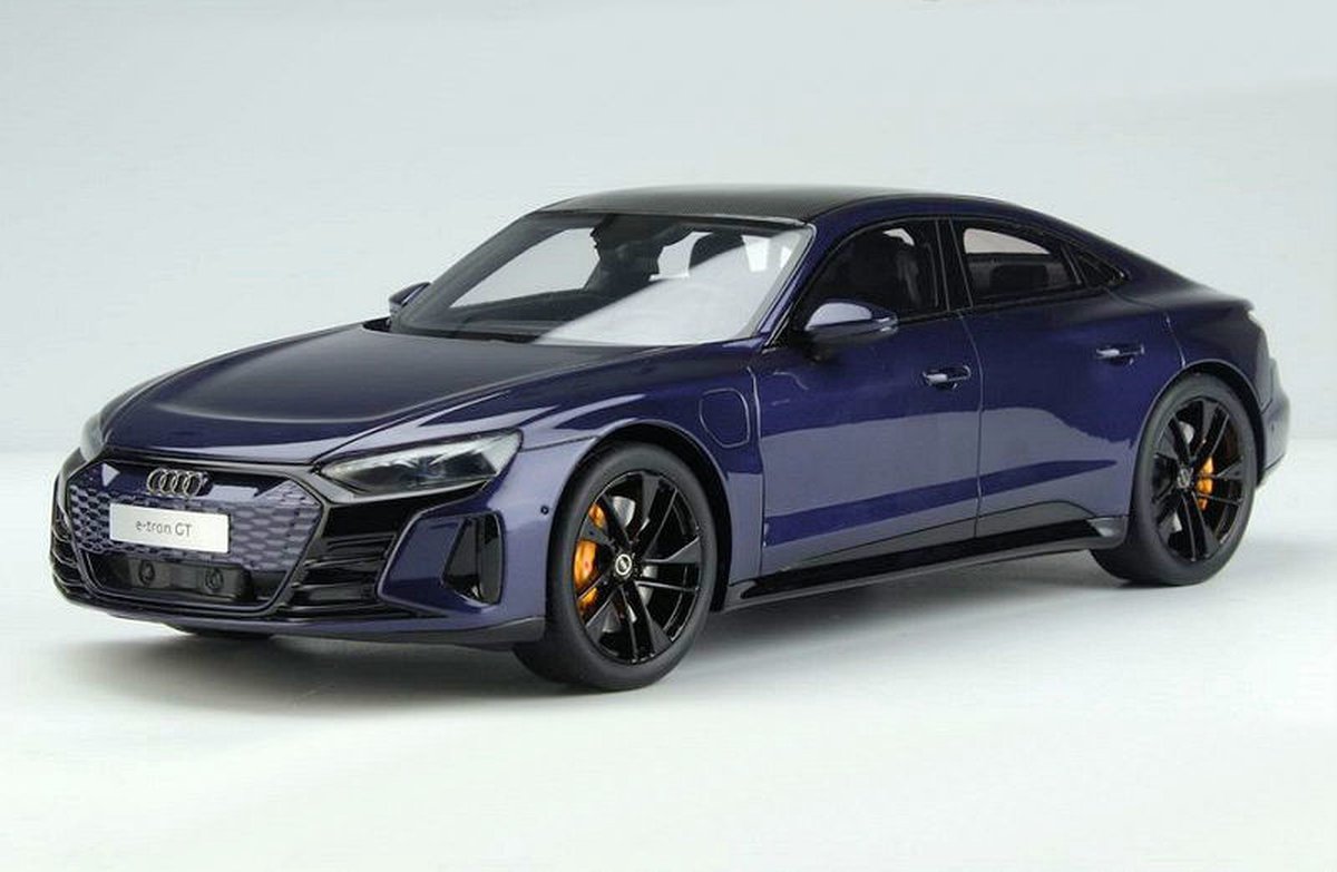 GT Spirit Audi RS E-Tron GT Velvet Violet 1:18