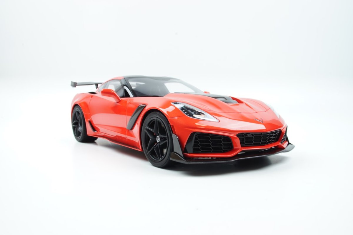 GT Spirit Chevrolet Corvette ZR1 2018 Sebring Oranje 1:12