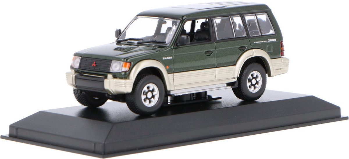 Mitsubishi Pajero Maxichamps Modelauto 1:43 1991 940163471 Schaalmodel