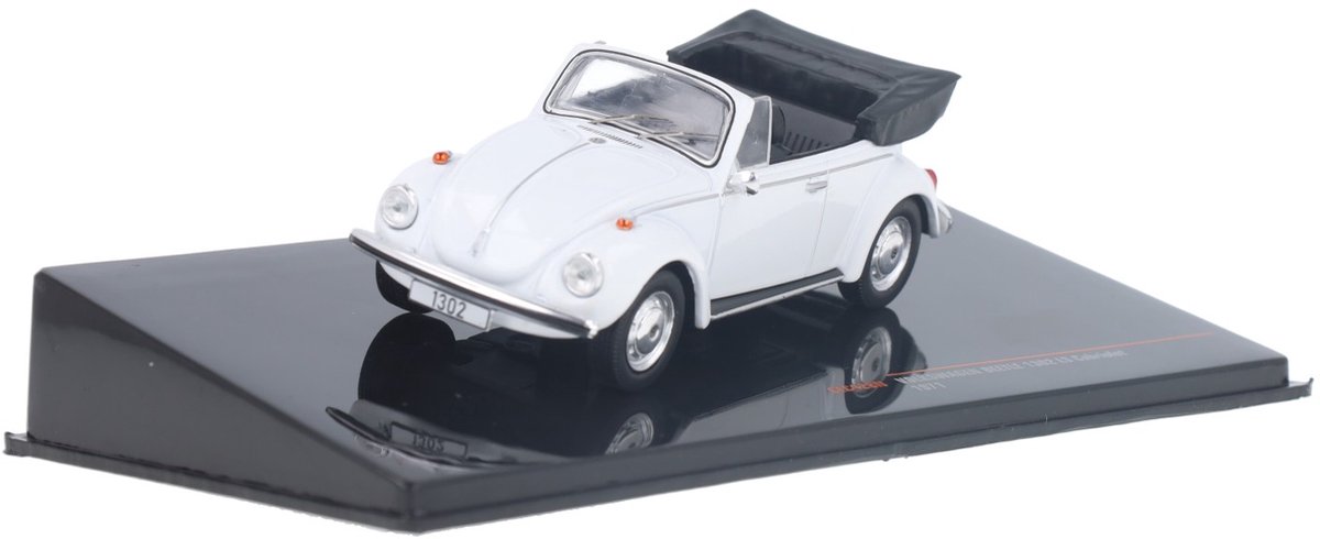 Volkswagen Beetle 1302 LS Cabriolet - 1971 - Ixo 1:43