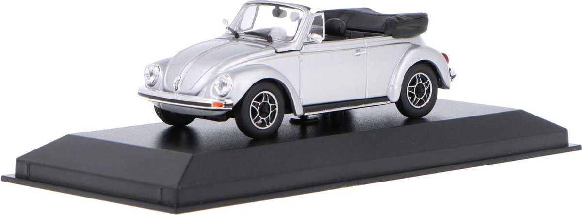 Volkswagen Kever 1303 Cabriolet Maxichamps Modelauto 1:43 1979 940055130 Schaalmodel
