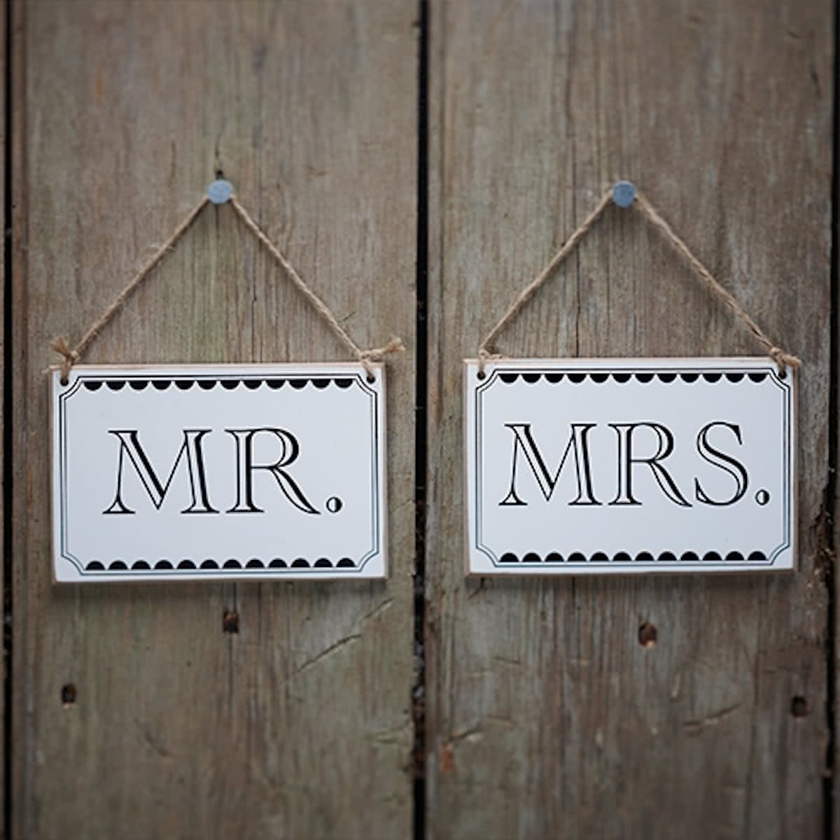 Decoratie huwelijk - Mr & Mrs bordjes