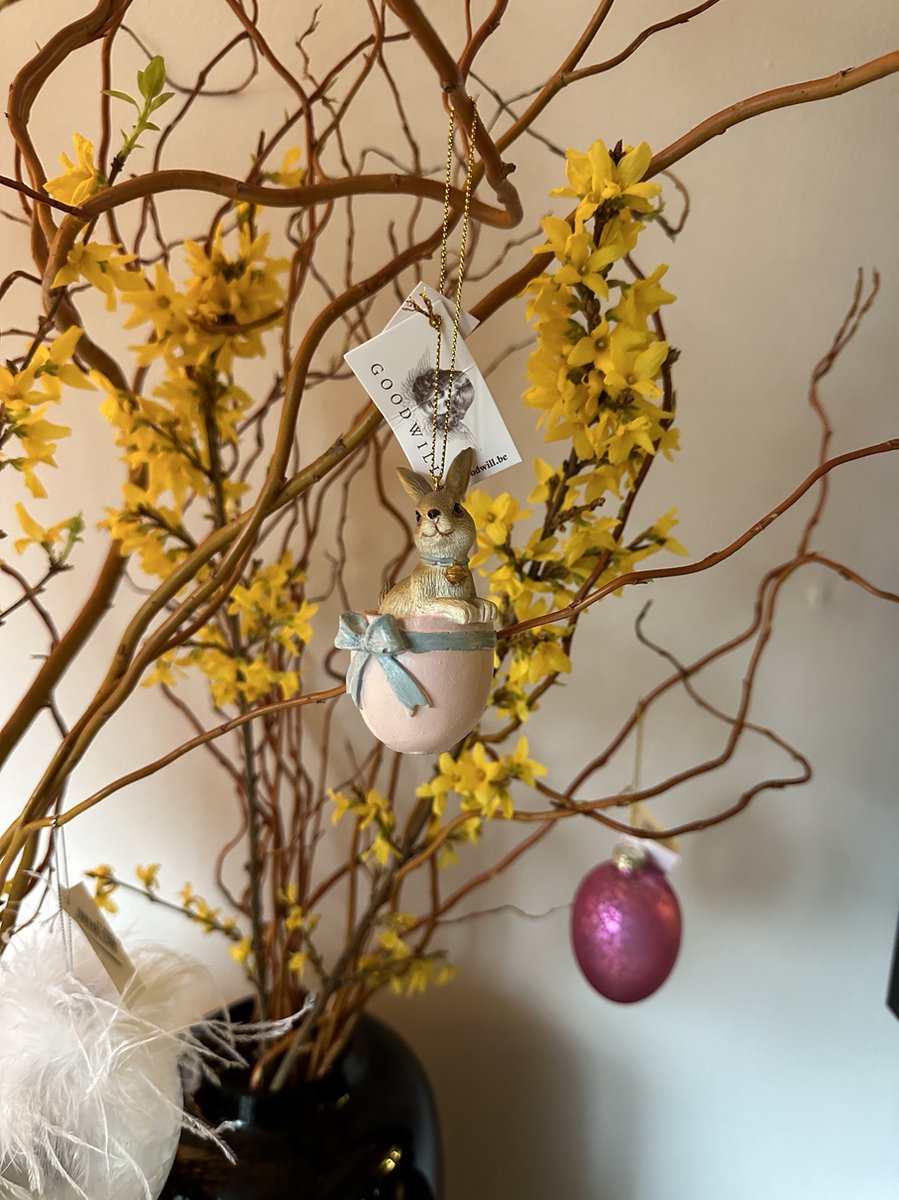 Goodwill - Paasdecoratie - Paashaas in ei - Pasen - Paastak decoratie - Tafel decoratie - Set van 2