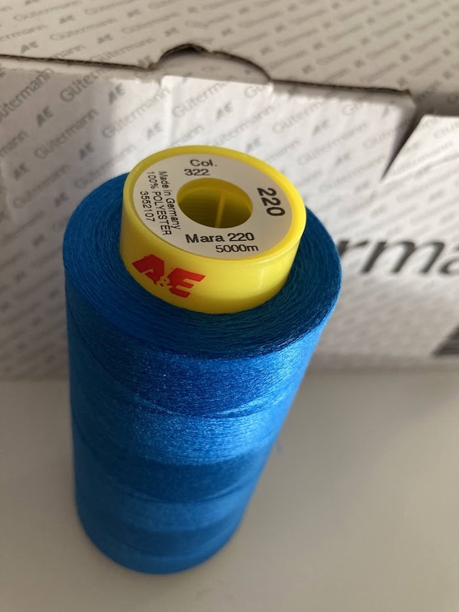 Gutermann Lockgaren kleur 322 felblauw 5000 meter