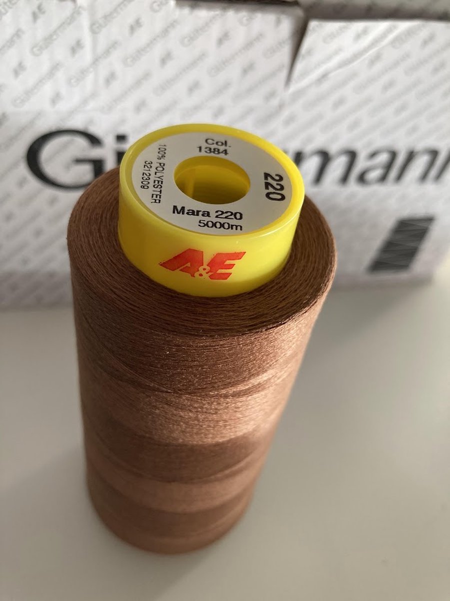 Gutermann lockgaren kleur 1384 cognac 5000 meter
