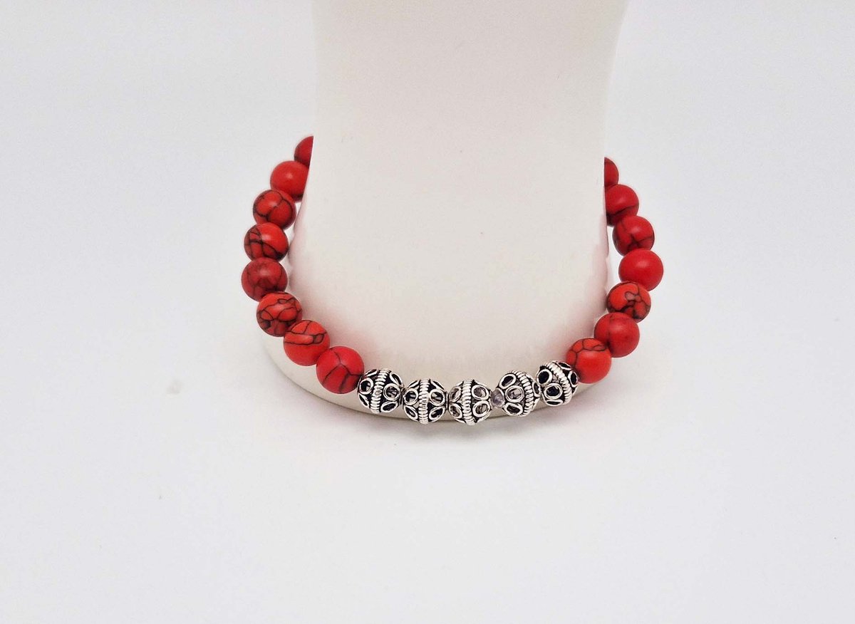 Handgemaakte armband van natuursteen 