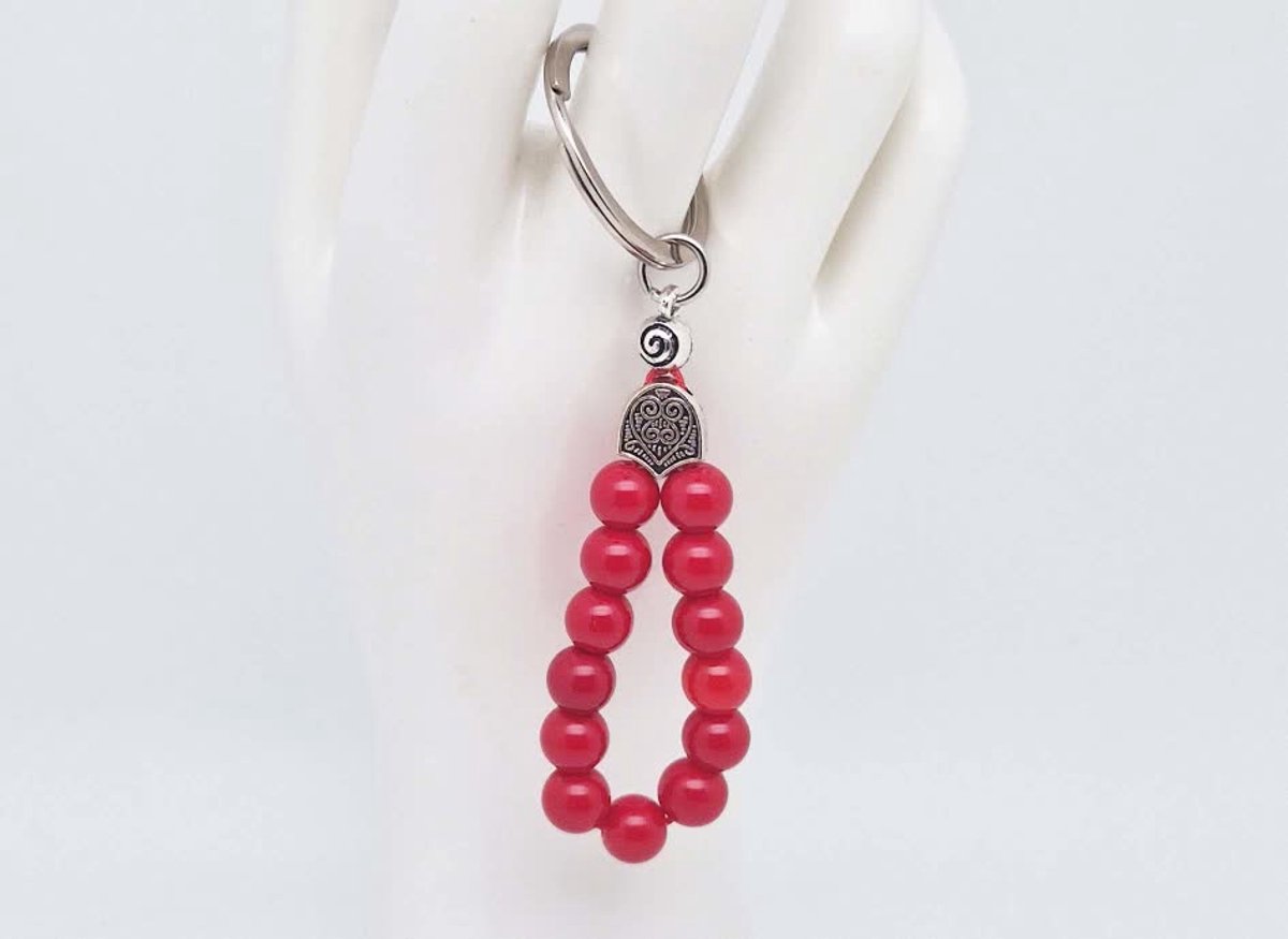 Handgemaakte druppel sleutelhanger van natuursteen 