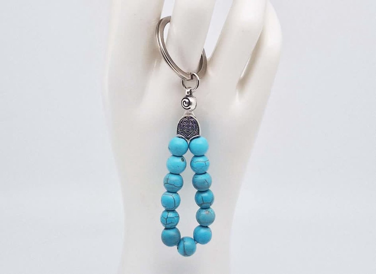 Handgemaakte druppel sleutelhanger van natuursteen 