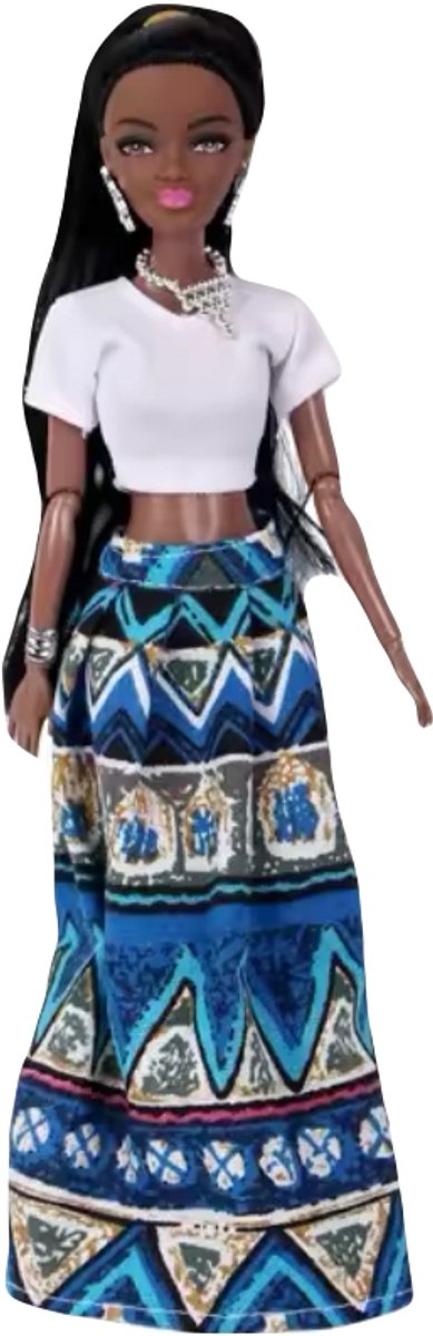 Barbiepop met Gestyled Zwart haar- bruin – Afro Barbiepop met donker zwart haar - afro kleertjes - blauwe rok