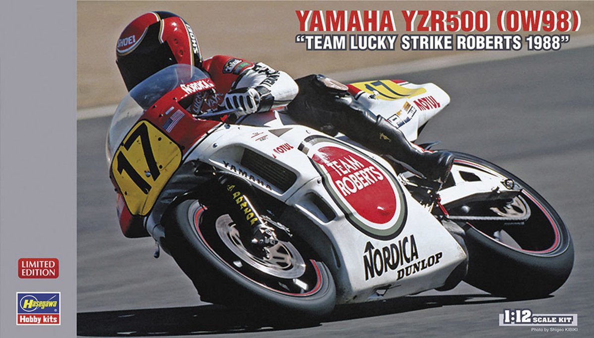 Hasegawa Modelbouwpakket Militaire voertuigen - 21707 Yamaha YZR500 OW98 Team Lucky Strike Roberts 1988 - GP-R-uitvoering - Motorfiets Plastic - 1:12 -