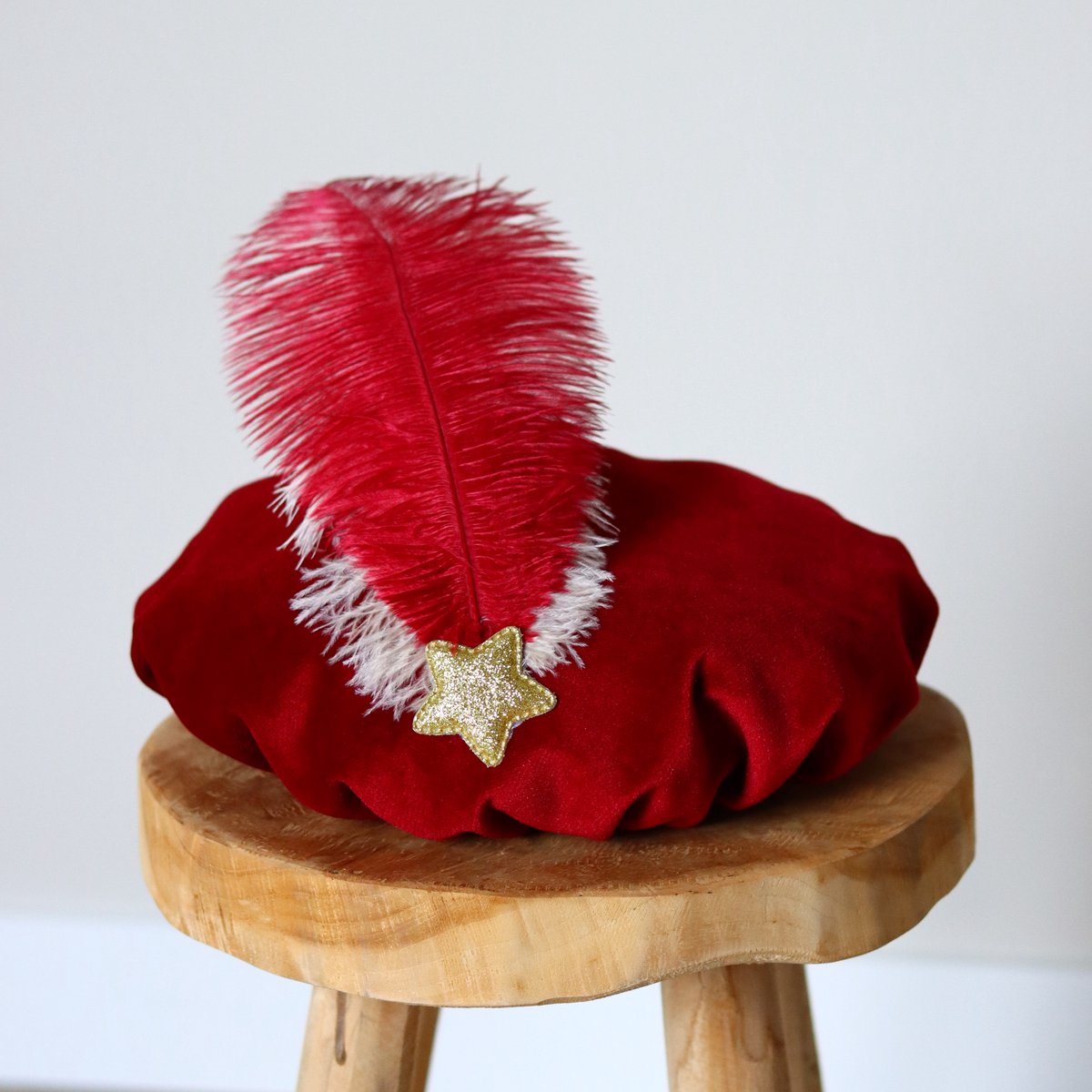 Luxe handgemaakte Pietenmuts Rood – Velours – Sinterklaas Verkleed Muts Kind – vanaf 2,5 jaar