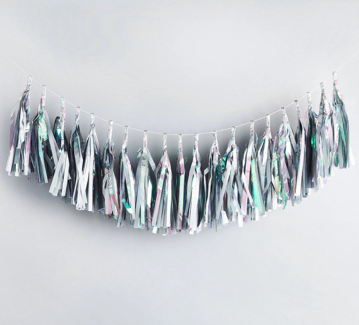 Iridescent Tassels – 3 Meter