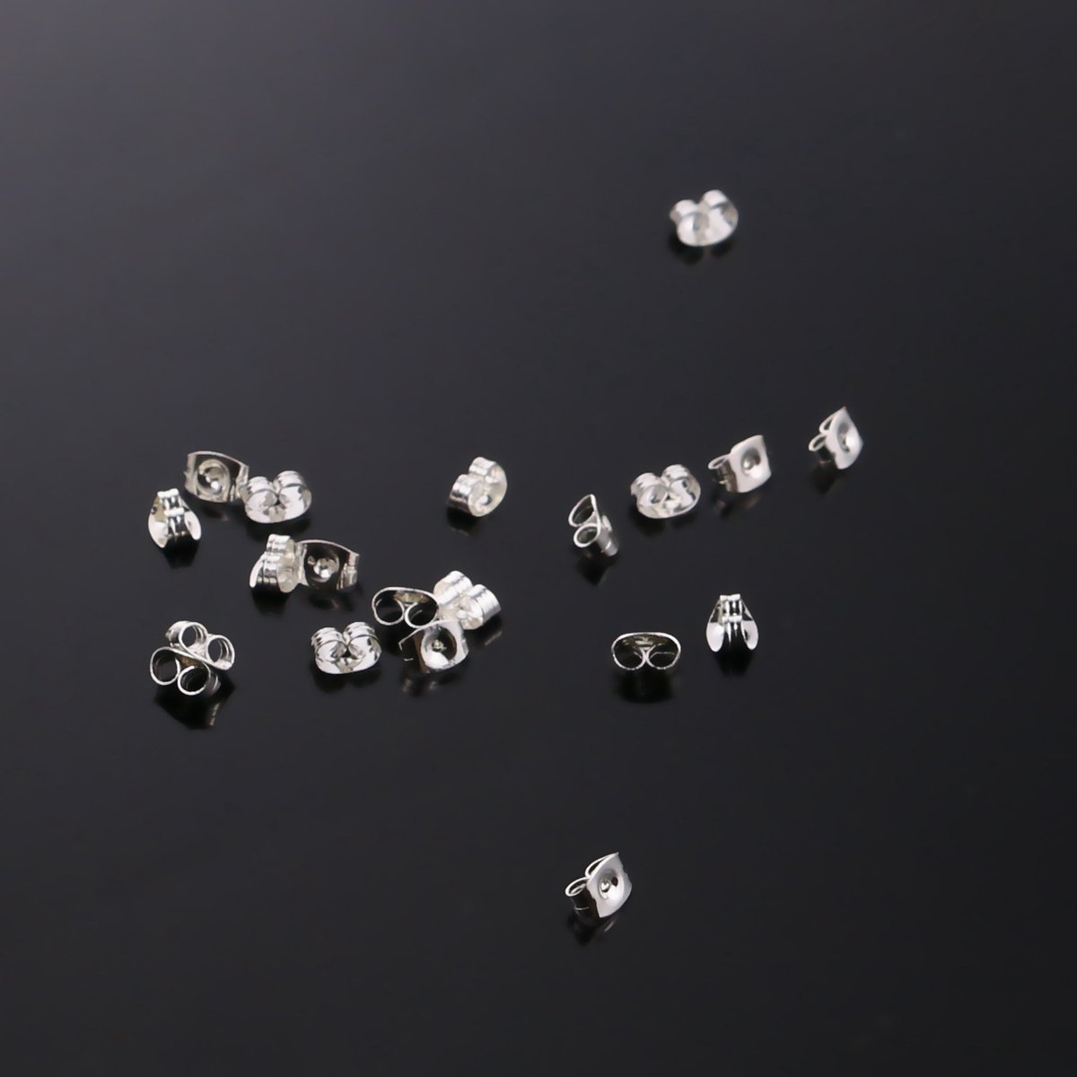 30 stuks - Oorbel stoppers -RVS -steenless steel- oorbel achterkantjes- Oorbel vlinders- Zilverkleur