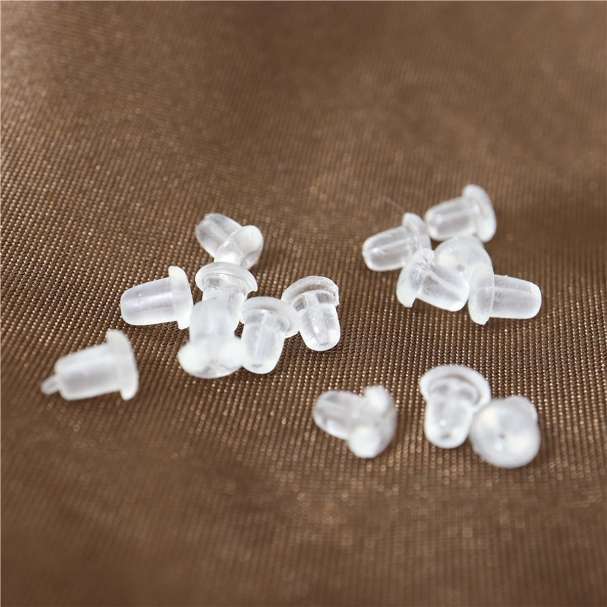 40 oorbel stoppertjes- silicone - Achterkantjes - 4mm