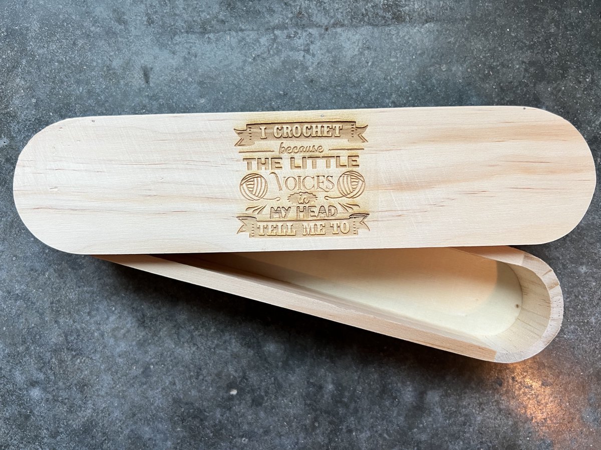 Haaknaaldendoosje - Little voices in my head - Haken - Handwerk - Opbergen - Naturel hout