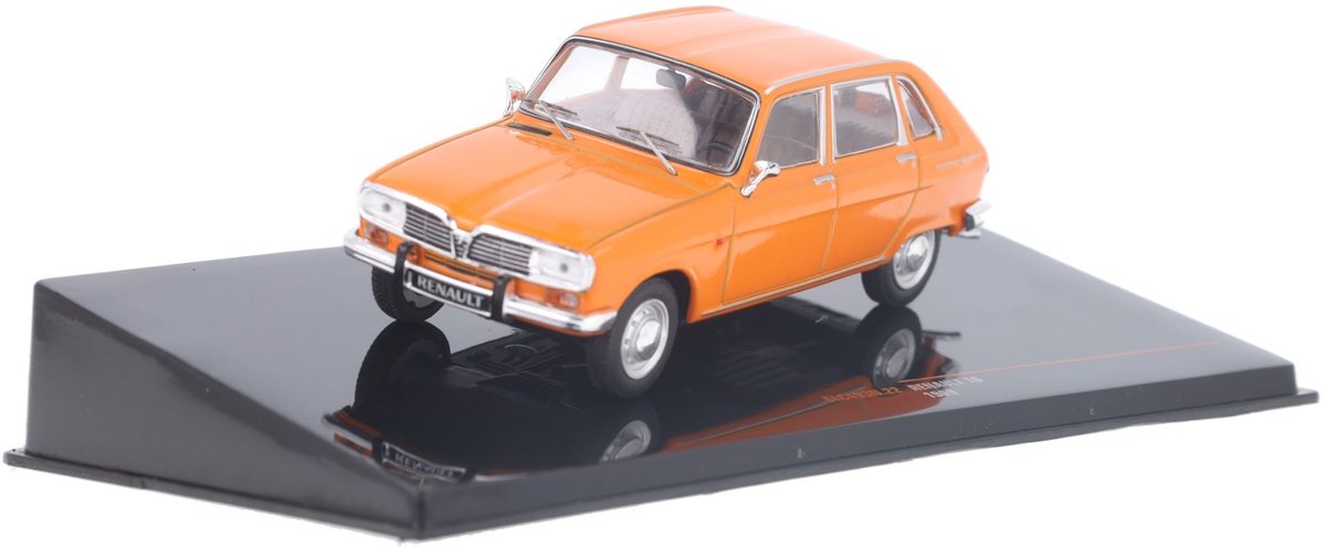 Renault R 16 1969 Oranje - Model 1/43 - Ixo Model