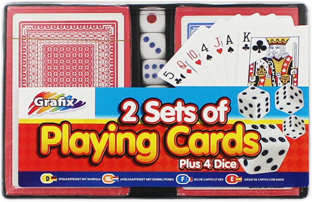 Set van 2 pak speelkaarten en 4 dobbelstenen