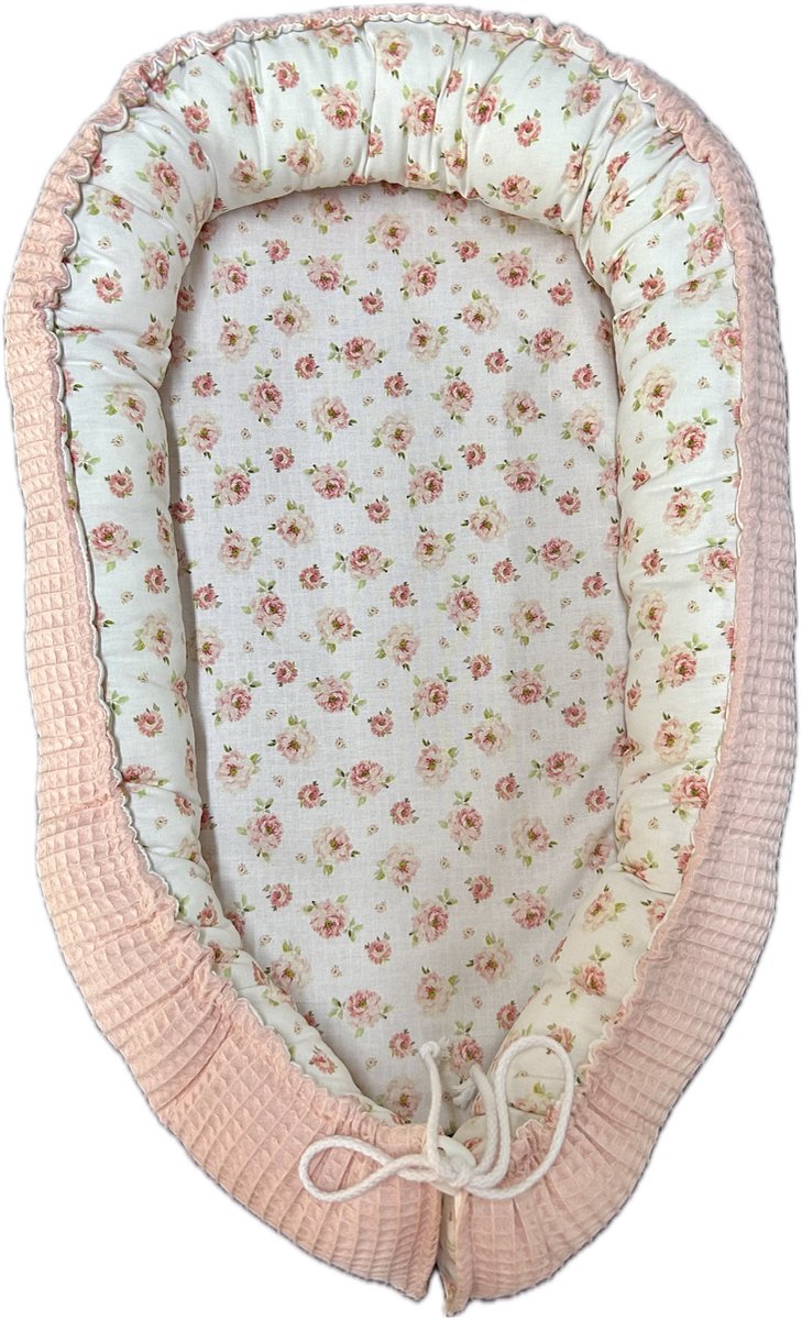   poppen nestje roze / roosjes