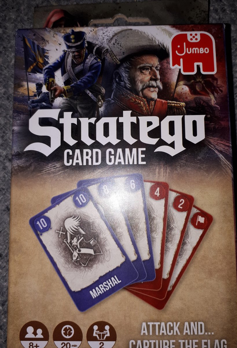   card game Stratego - kaartspel - val aan en verover de vlag