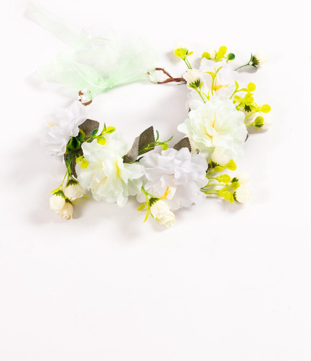   grote bloemenkrans wit bloemen haarband diadeem bruiloft elf
