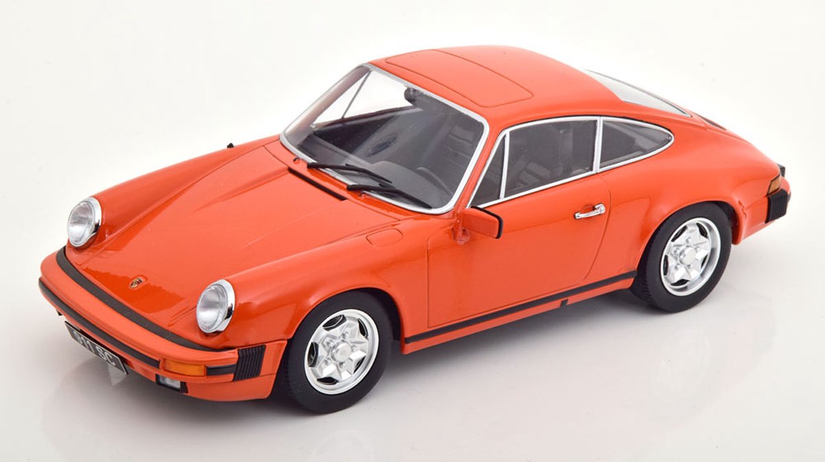 Porsche 911 SC Coupe 1978 Oranje 1-18 KK-Scale ( Metaal )