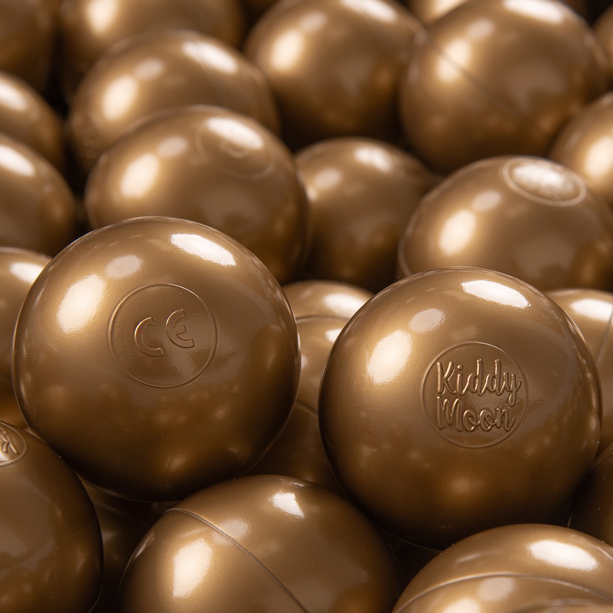   200 ∅ 7cm kinderballen speelballen voor ballenbad baby éénkleurige plastic ballen made in eu, golden