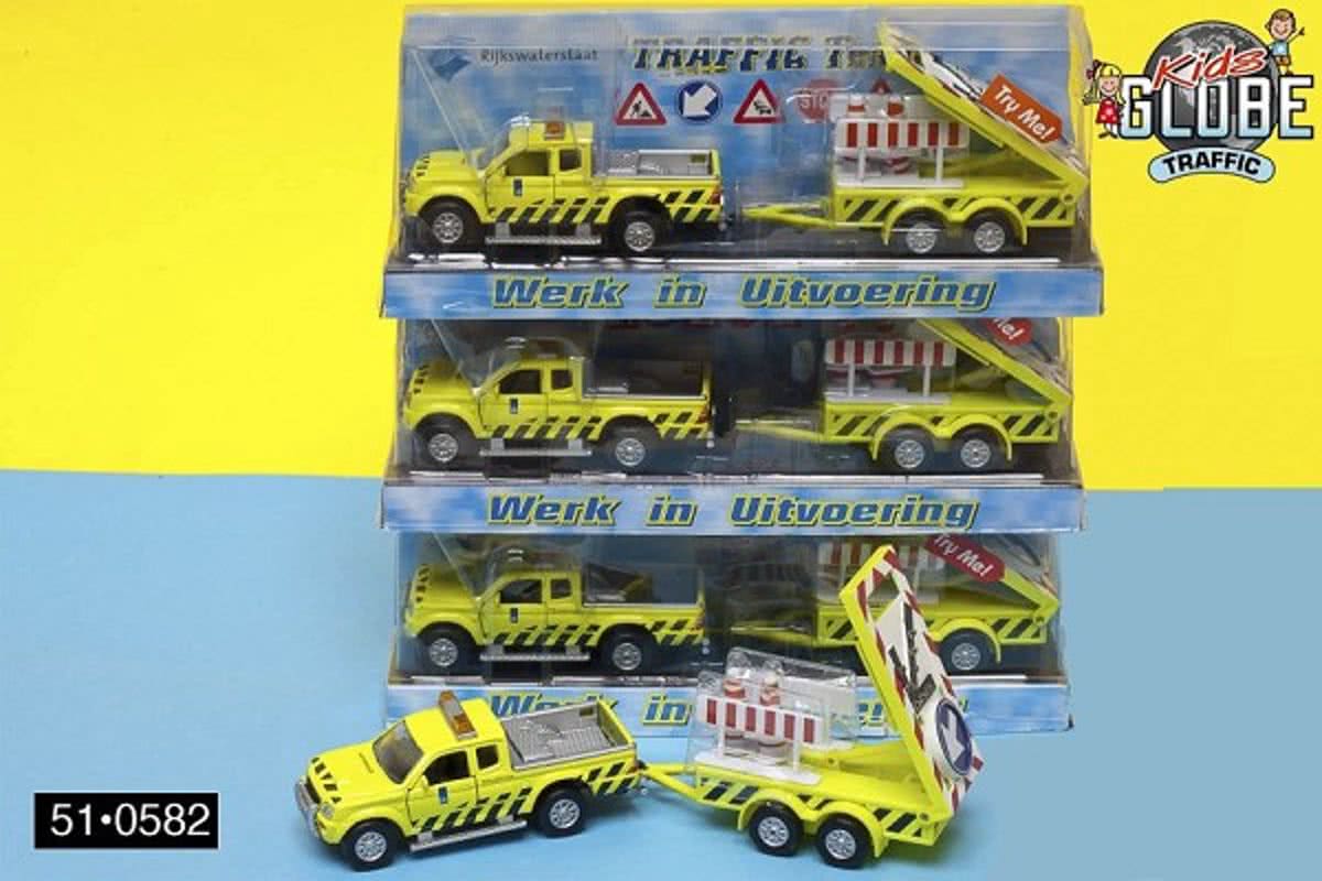 Rijkswaterstaat auto met pijlwagen