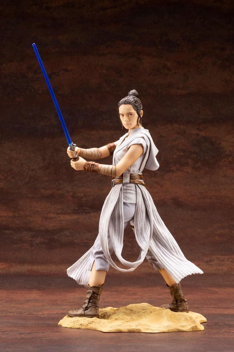 Star Wars - Episode IX Rey 1/7 Scale ARTFX+ Statue 29cm