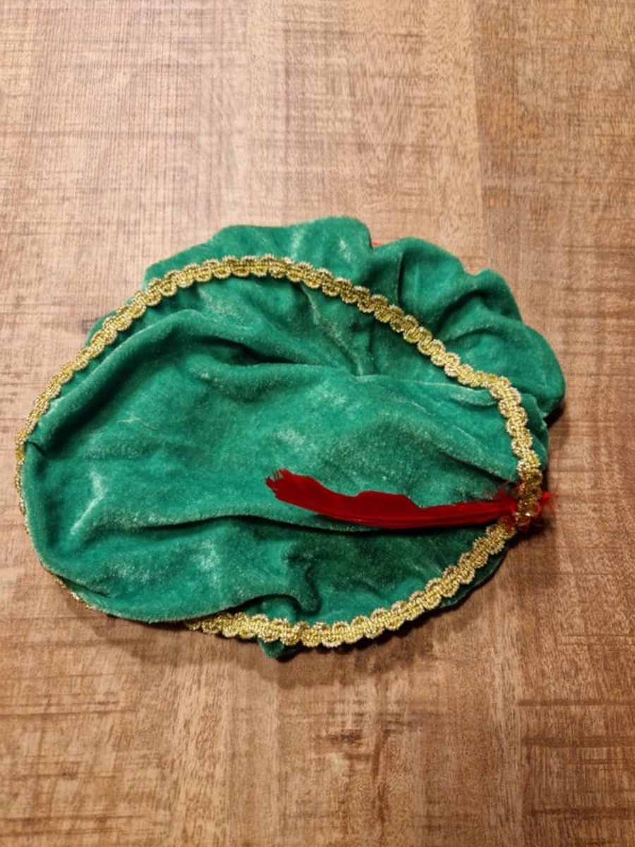 Gepersonaliseerde pietenmuts groen met veer