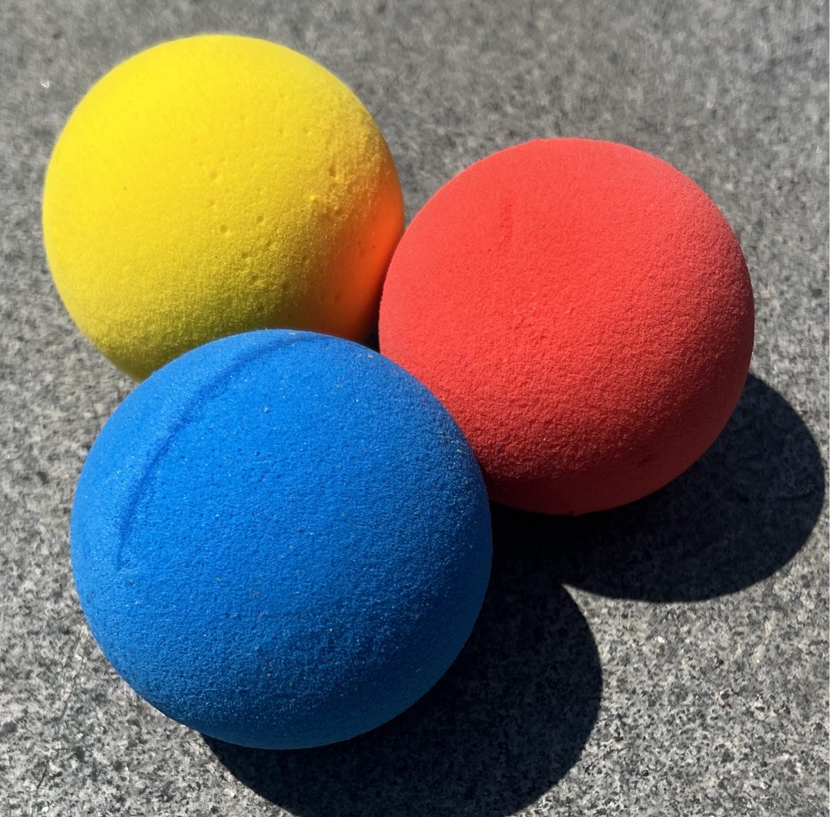 Kyto - 3 stuks foam/softbal 7cm - rood/geel/blauw