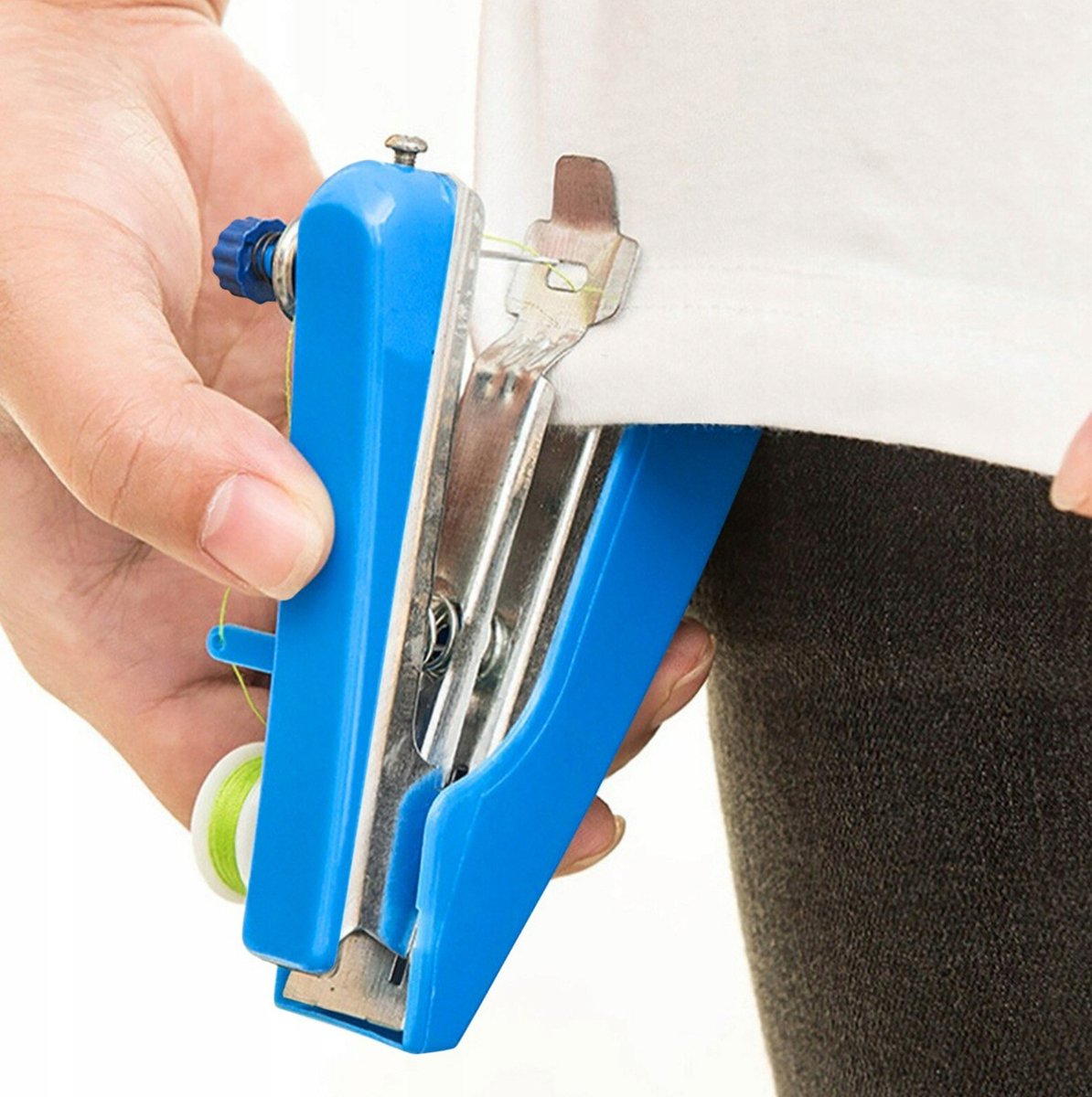 Handnaaimachine - Handig voor Onderweg en op Reis - Mini Naaimachine - Draagbare Hand Naaimachine - Naaien - LOUZIR