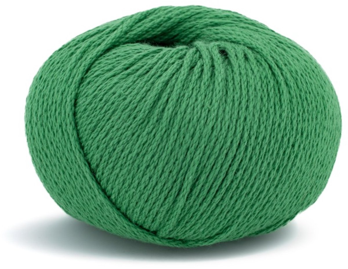 LAMANA - Ica - 100 % premium biologisch zeldzame Pima katoengaren - Wordt per 3 stuks verkocht - 80 m. 50 gr. - Kleur : Maigrun (ic19)