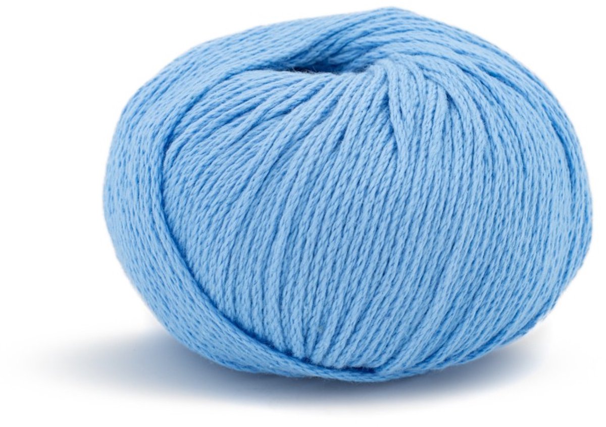 LAMANA - Ica - 100 % premium biologisch zeldzame Pima katoengaren - Wordt per 3 stuks verkocht - 80 m. 50 gr. - Kleur : Pastelblau (ic43)