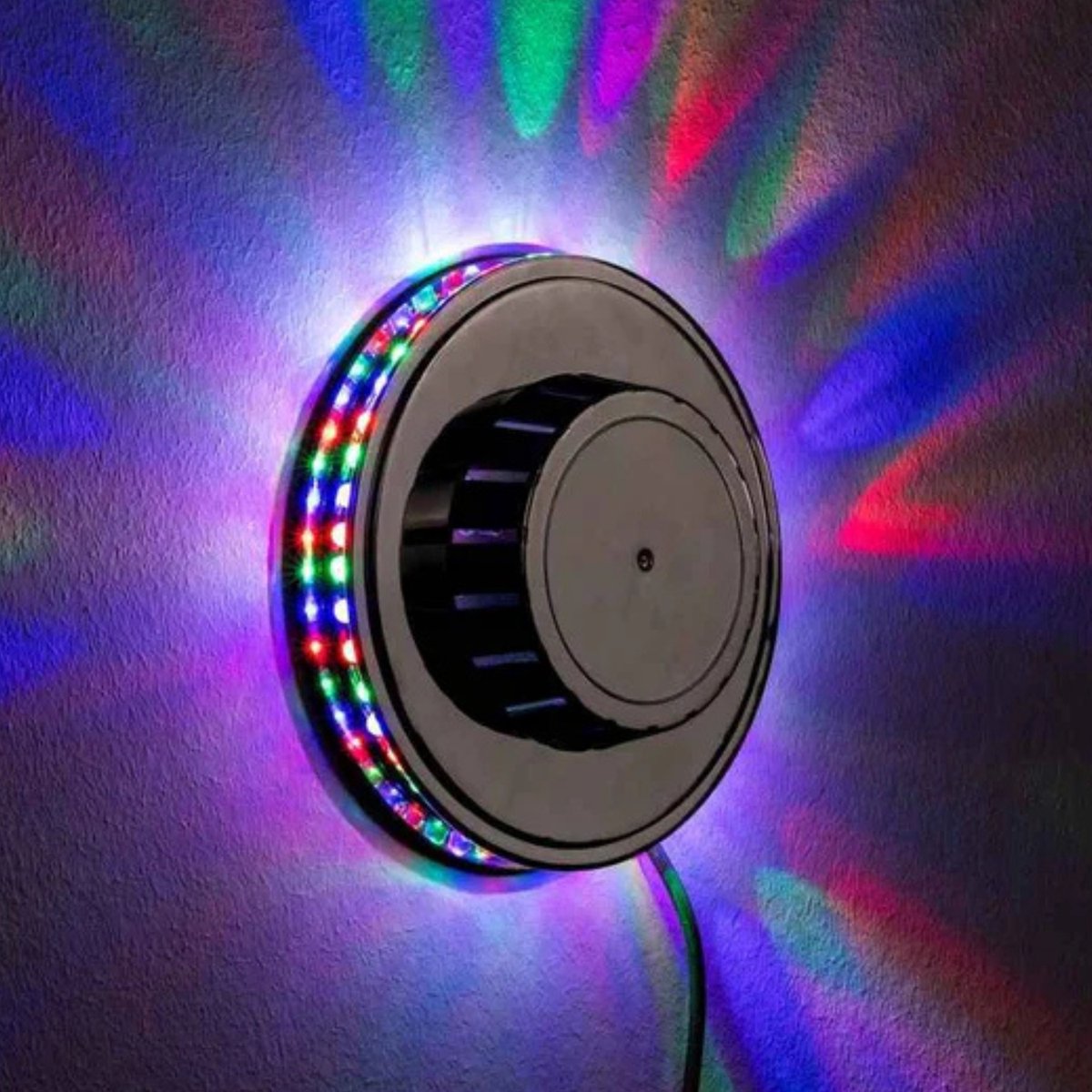 Lomera Discolicht Met Muzieksensor - Multicolour Led - 360 Graden Draaibaar - Usb-Kabel - Binnenhuis Gebruik - 48 Led - Diverse Lichteffecten - Feestverlichting - Discobal Effect - Disco Lamp - Discolamp - Feestverlichting