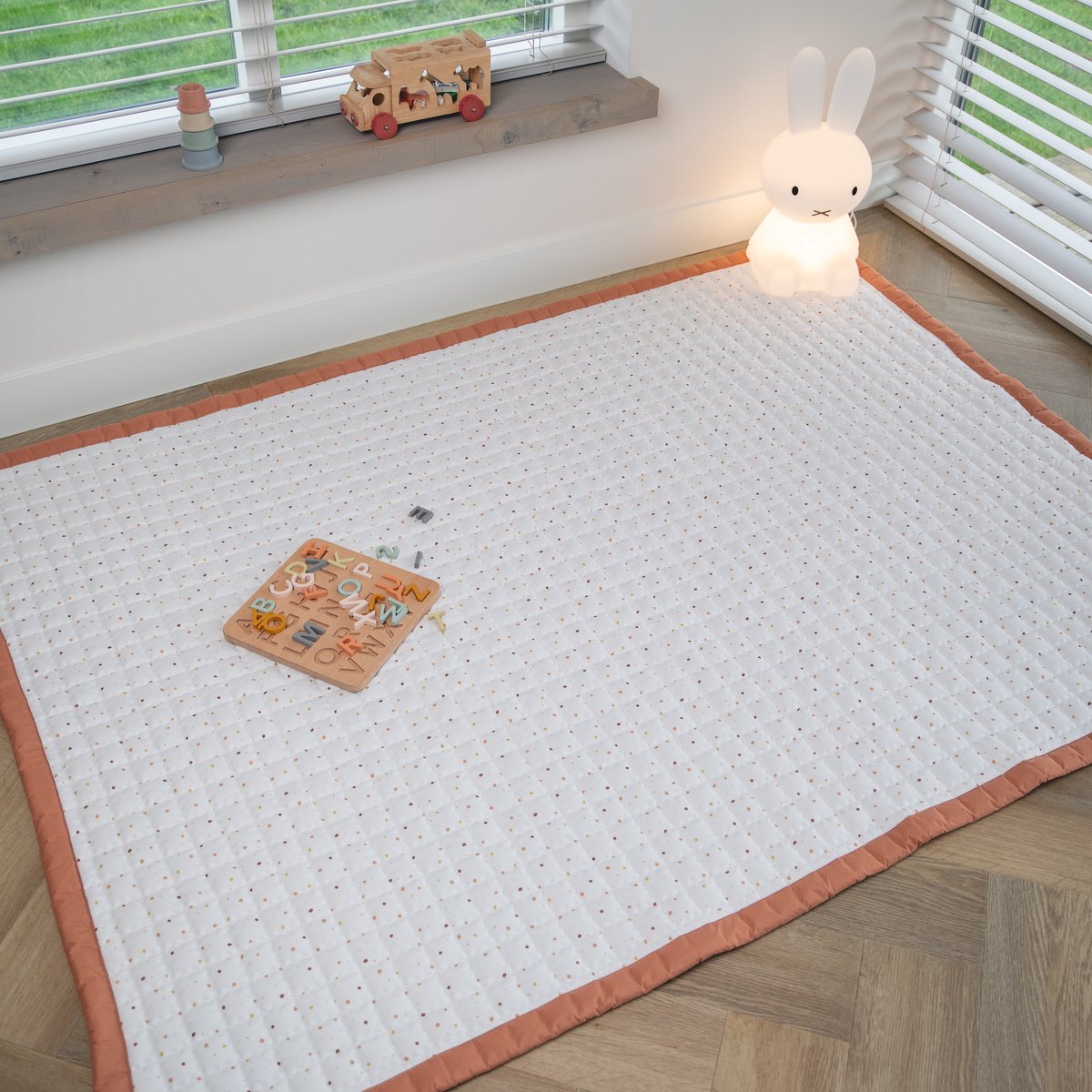 Love by Lily - groot speelkleed - Goldmine - 200x150cm