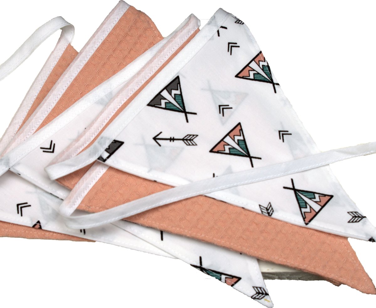 Vlaggenlijn lichtroze met tipis