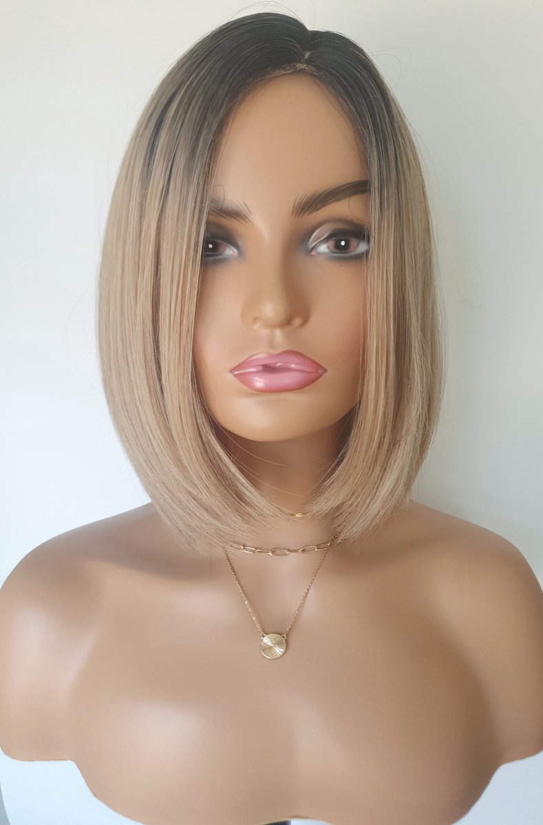 Luxe pruik-dames- Ombre Natural blond - Natuurlijke Pruik- boblijn - stijl - Kort- krullen en stijlen Pruiken - Wasbaar - hoge kwaliteit - realistisch - Uniek - Lace