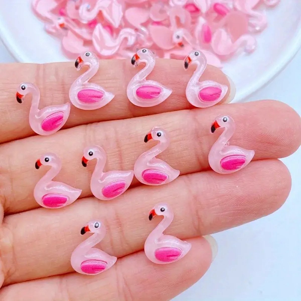 MGM Trading - 50 Stuks Nieuwe Leuke Mini Kawaii Cartoon Banaan Hars Beeldje Ambachten Plaksteen Cabochon Manicure Sieraden Maken Hairwear