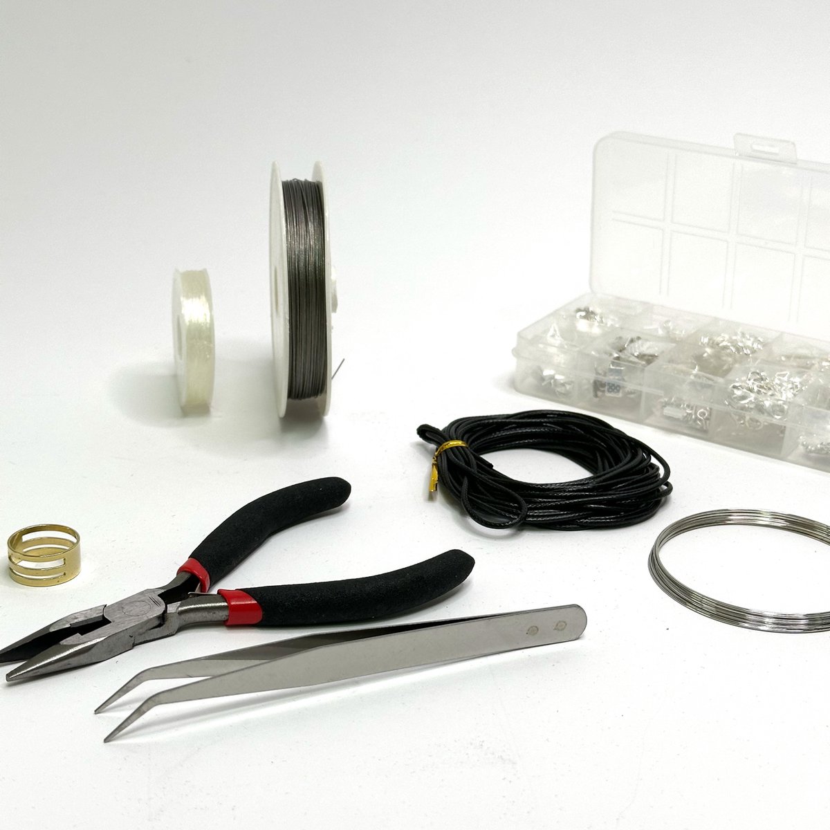 MGM Trading - Set voor het maken van sieraden - Reparatieset - Bevat oa. tang, pincet en draad