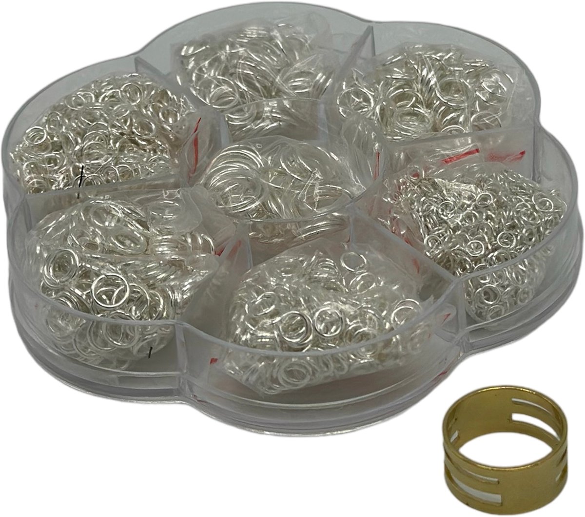   Duizenden zilverkleurige metalen ringen voor het maken van sieraden - ideaal voor kettingen, armbanden en doe-het-zelf projecten