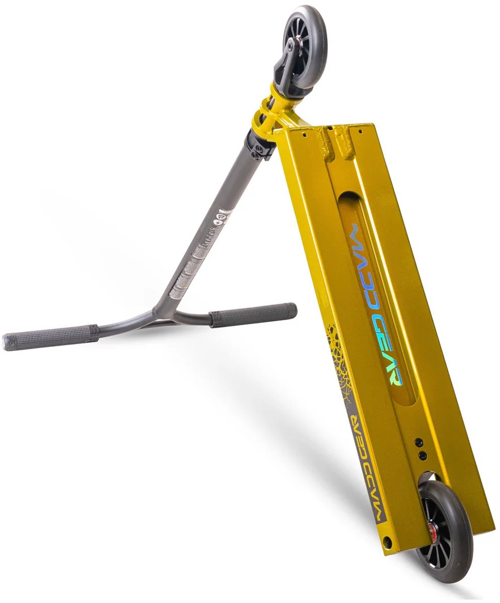 MGP MGX 550 Stuntstep Gold