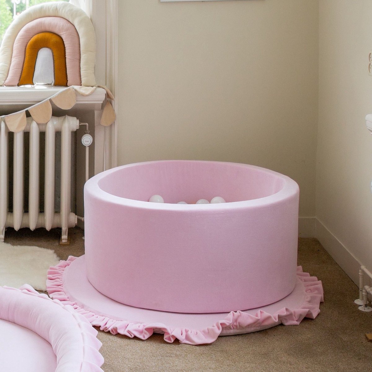 Soft Velvet Ballenbad • Ballenbak Light Pink Moje • Rond 40 x 90 cm • Inclusief 200 balletjes (wit, parel en rosegoud)