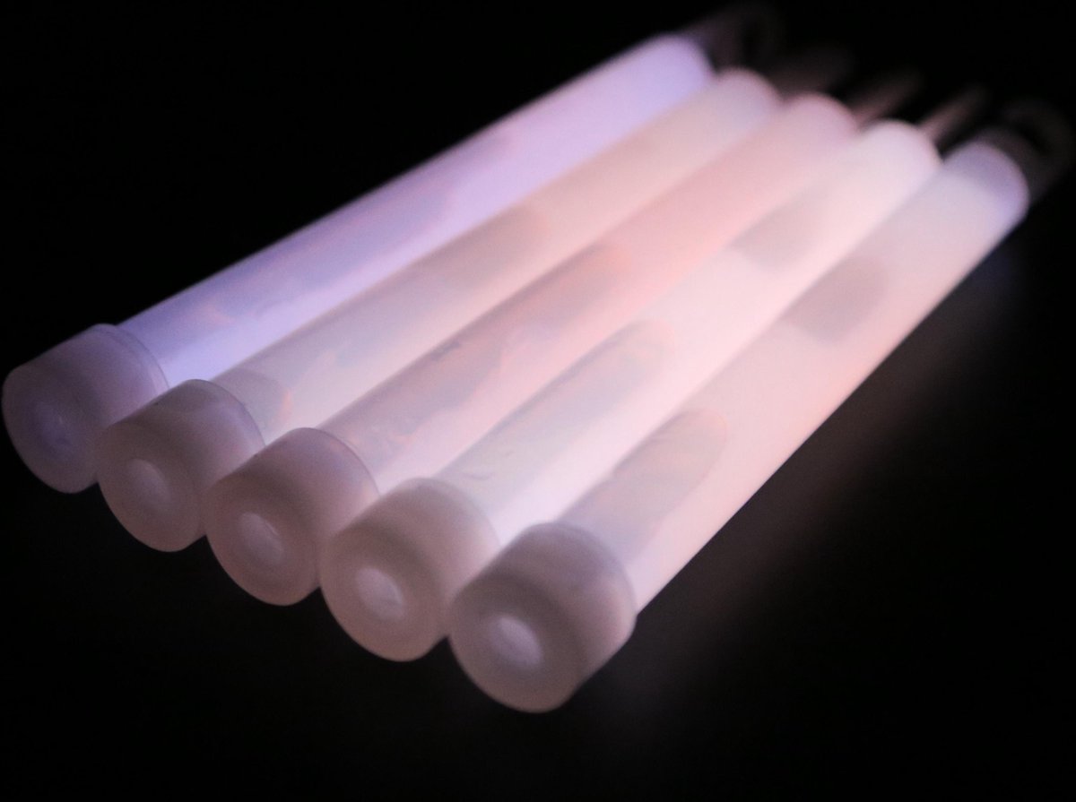 MagieQ Glow Sticks 6