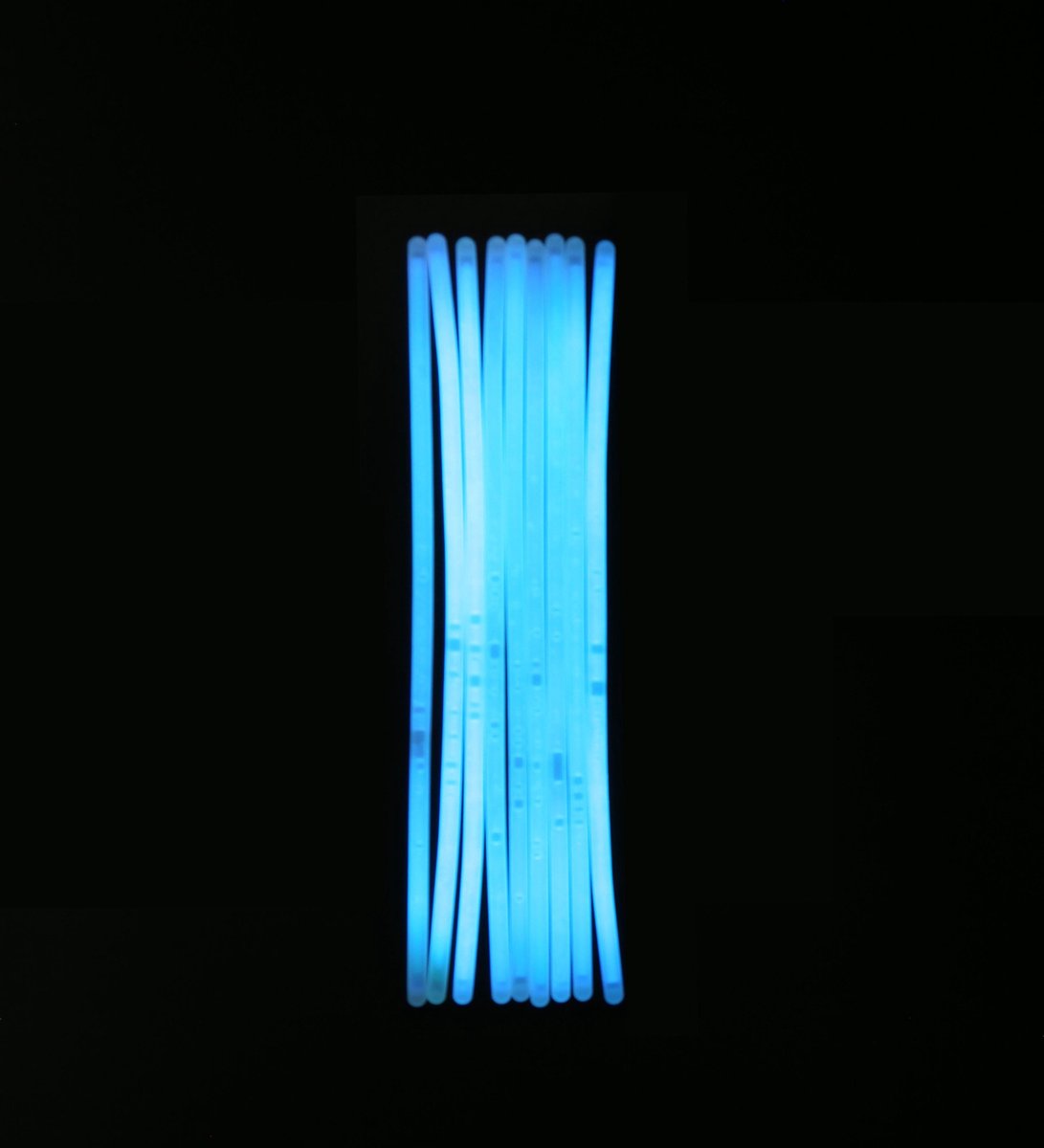 MagieQ Glow Sticks Armbandjes 100stucks , licht blauw